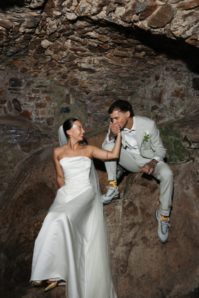 editorial wedding photographer at Gorey castle month Orgueil castle jersey Channel Islands, editorial couple portraits